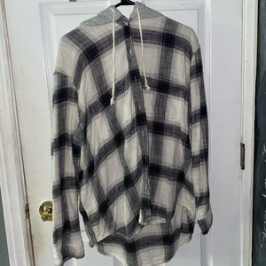 American Eagle Black and White Flannel